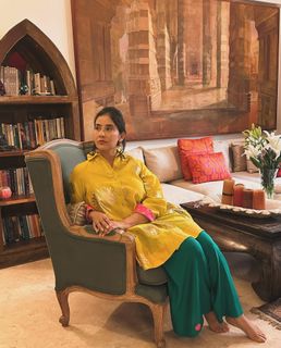 Manisha Koirala feet photo 6