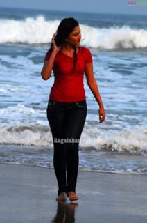 Manjari Fadnnis feet photo 8