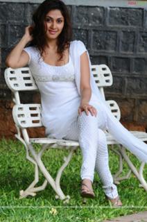 Manjari Fadnnis feet photo 11