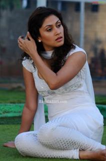 Manjari Fadnnis feet photo 1
