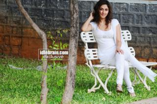 Manjari Fadnnis feet photo 3