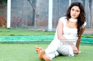 Manjari Fadnnis feet photo 2