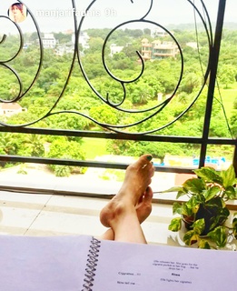 Manjari Fadnnis feet photo 16