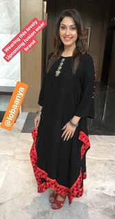 Manjari Fadnnis feet photo 10