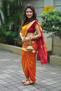 Manjari Fadnnis feet photo 11