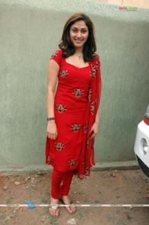 Manjari Fadnnis feet photo 2