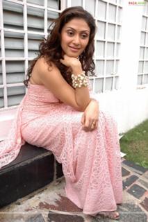 Manjari Fadnnis feet photo 16