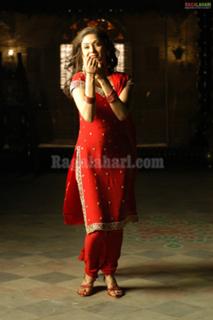 Manjari Fadnnis feet photo 10