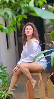 Manjari Fadnnis feet photo 6