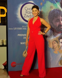 Manjari Fadnnis feet photo 13
