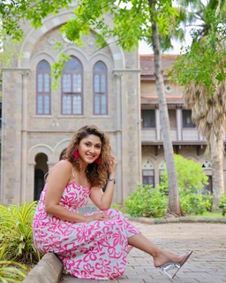 Manjari Fadnnis feet photo 13