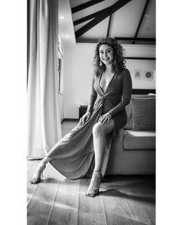 Manjari Fadnnis feet photo 2