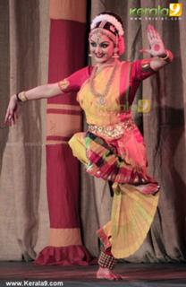 Manju Warrier feet photo thumbnail