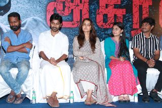 Manju Warrier feet photo thumbnail
