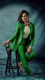 Manju Warrier feet photo thumbnail