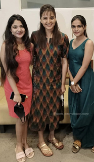 Manju Warrier feet photo thumbnail