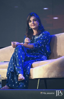 Manju Warrier feet photo thumbnail