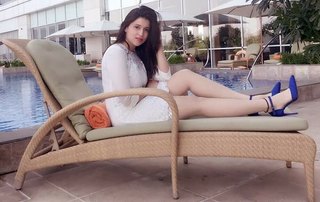 Mannara Chopra feet photo 12