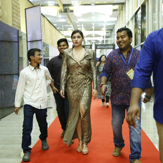Mannara Chopra feet photo 1