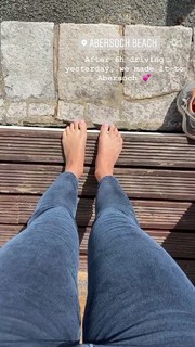Manon Lagrève feet photo 8