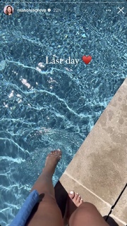 Manon Lagrève feet photo 6