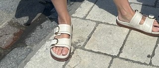 Manon Lagrève feet photo 14