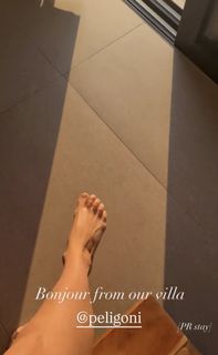 Manon Lagrève feet photo 5