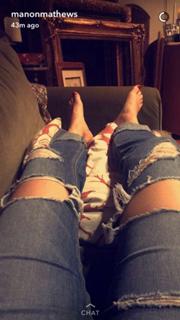 Manon Mathews feet photo 15