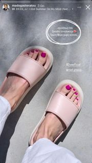 Manto Gasteratou feet photo 3