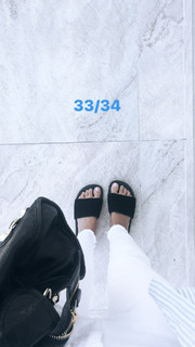 Manu Gavassi feet photo thumbnail
