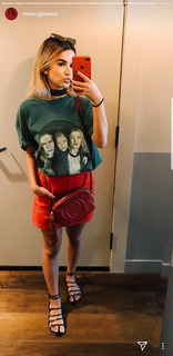 Manu Gavassi feet photo thumbnail