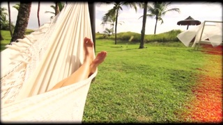 Manu Gavassi feet photo thumbnail