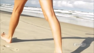 Manu Gavassi feet photo thumbnail