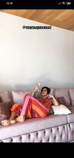 Manu Gavassi feet photo thumbnail