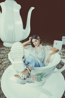 Manu Gavassi feet photo thumbnail