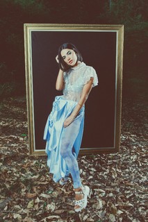 Manu Gavassi feet photo thumbnail