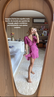 Manu Gavassi feet photo thumbnail