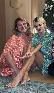 Manu Gavassi feet photo thumbnail