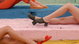 Manu Gavassi feet photo thumbnail