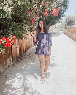 Manuela Arbeláez feet photo thumbnail