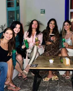 Manuela Arbeláez feet photo thumbnail