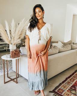 Manuela Arbeláez feet photo thumbnail