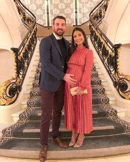 Manuela Arbeláez feet photo thumbnail