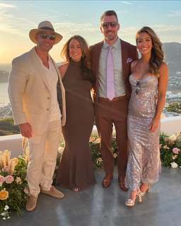 Manuela Arbeláez feet photo thumbnail