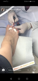 Manuela Arcuri feet photo thumbnail