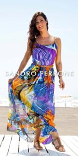 Manuela Arcuri feet photo thumbnail