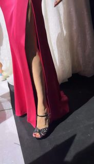 Manuela Arcuri feet photo 1
