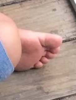 Manuela D'Ávila feet photo 18