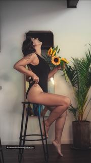 Manuela D'Ávila feet photo 10