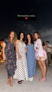 Manuela González feet photo 10